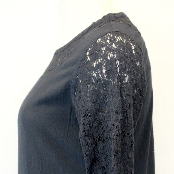 Elegant Black Lace Midi Dress - Picture 10 of 12